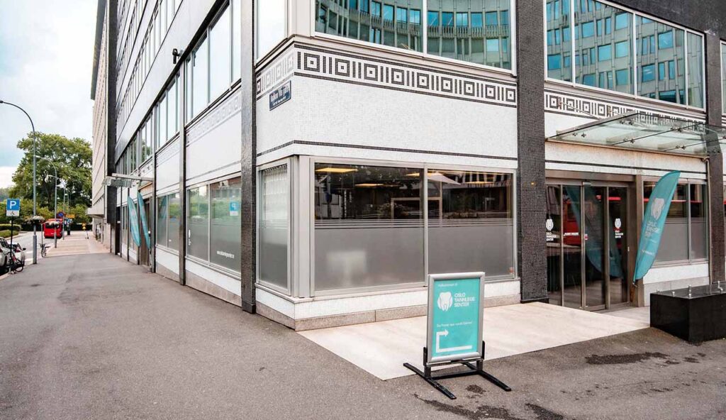Oslo Tannlegesenter | Kort vei fra Nationaltheatret stasjon og 3 parkeringshus